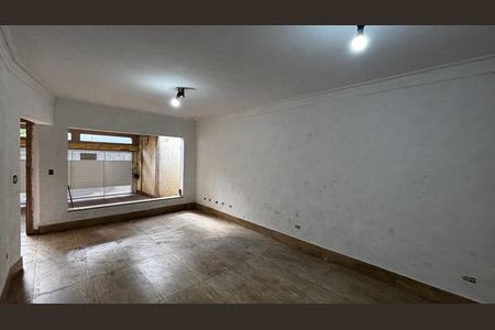 Casa à venda com 198m², 4 quartos e 2 vagas Casa à venda com 198m², 4 quartos e 2 vagasSala