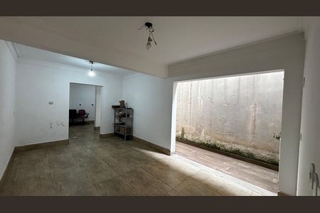 Casa à venda com 198m², 4 quartos e 2 vagas Casa à venda com 198m², 4 quartos e 2 vagasSala de Jantar