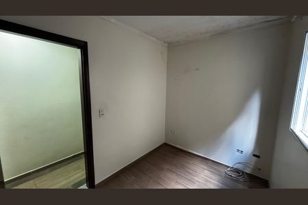 Casa à venda com 198m², 4 quartos e 2 vagas Casa à venda com 198m², 4 quartos e 2 vagasQuarto 2