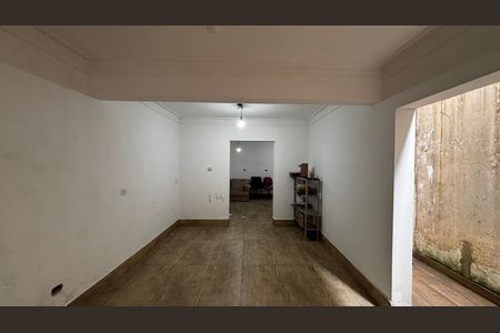 Casa à venda com 198m², 4 quartos e 2 vagas Casa à venda com 198m², 4 quartos e 2 vagasSala de Jantar