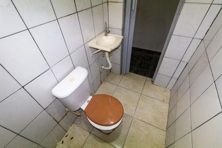 Casa para alugar com 70m², 1 quarto e sem vaga Casa para alugar com 70m², 1 quarto e sem vagaBanheiro