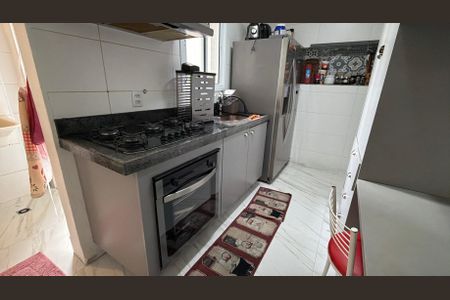 Apartamento à venda com 95m², 3 quartos e 2 vagasCozinha