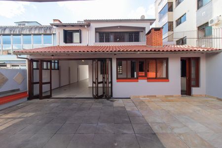 Casa à venda com 280m², 4 quartos e 4 vagasQuintal