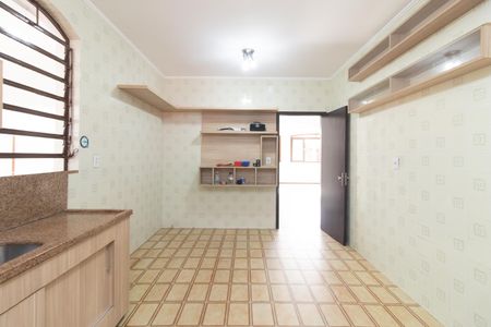 Casa à venda com 280m², 4 quartos e 4 vagasCozinha