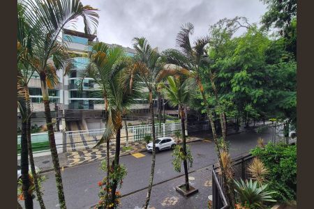 Apartamento à venda com 167m², 3 quartos e 2 vagas