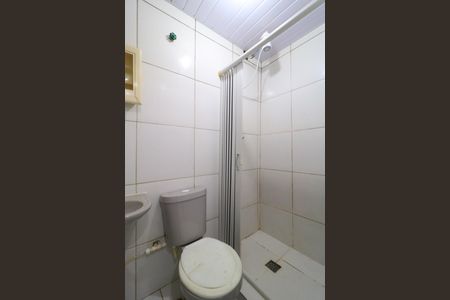 Banheiro de casa para alugar com 1 quarto, 60m² em Encantado, Rio de Janeiro