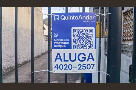 Casa para alugar com 60m², 1 quarto e 1 vagaFachada com placa