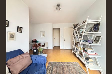 Apartamento à venda com 70m², 2 quartos e 1 vaga Apartamento à venda com 70m², 2 quartos e 1 vagaSala