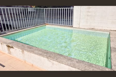 Apartamento para alugar com 40m², 2 quartos e sem vaga Apartamento para alugar com 40m², 2 quartos e sem vagaÁrea comum - Piscina