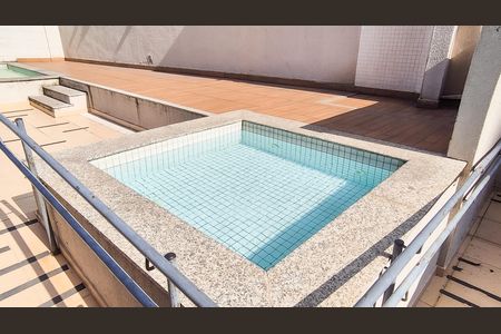 Apartamento para alugar com 40m², 2 quartos e sem vaga Apartamento para alugar com 40m², 2 quartos e sem vagaÁrea comum - Piscina