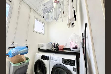 Apartamento à venda com 85m², 3 quartos e 2 vagas Apartamento à venda com 85m², 3 quartos e 2 vagasÁrea de Serviço
