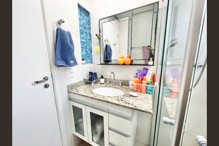 Apartamento à venda com 85m², 3 quartos e 2 vagas Apartamento à venda com 85m², 3 quartos e 2 vagasBanheiro