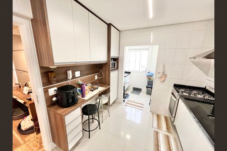 Apartamento à venda com 85m², 3 quartos e 2 vagas Apartamento à venda com 85m², 3 quartos e 2 vagasCozinha