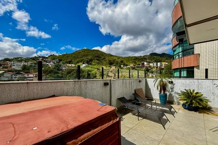 Apartamento à venda com 240m², 5 quartos e 2 vagas Apartamento à venda com 240m², 5 quartos e 2 vagasÁrea externa