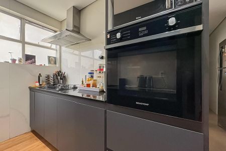 Apartamento à venda com 240m², 5 quartos e 2 vagas Apartamento à venda com 240m², 5 quartos e 2 vagasCozinha