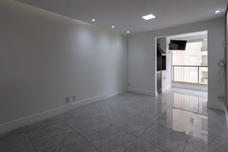 Apartamento à venda com 83m², 3 quartos e 2 vagasSala