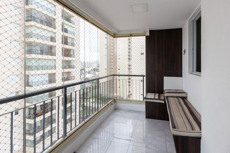 Apartamento à venda com 83m², 3 quartos e 2 vagasVaranda gourmet