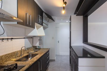 Apartamento à venda com 83m², 3 quartos e 2 vagasCozinha