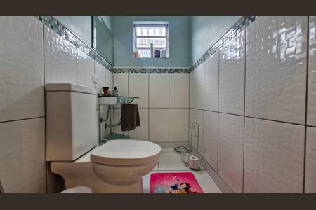 Casa à venda com 160m², 3 quartos e 2 vagasBanheiro