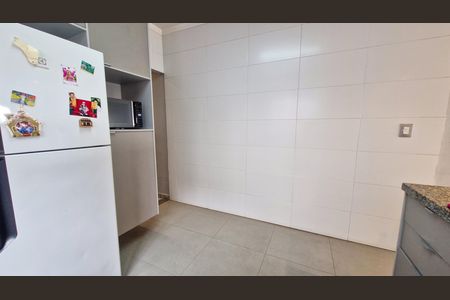 Casa à venda com 160m², 3 quartos e 2 vagasCozinha 