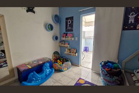 Casa à venda com 160m², 3 quartos e 2 vagasQuarto