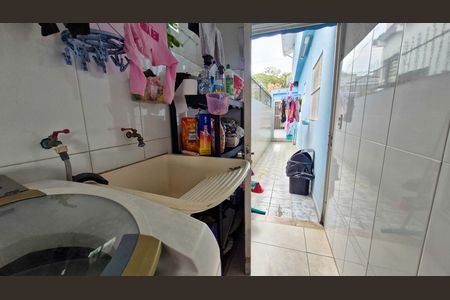 Casa à venda com 160m², 3 quartos e 2 vagasLavanderia 