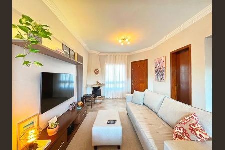 Sala de casa para alugar com 3 quartos, 160m² em Hípica, Porto Alegre