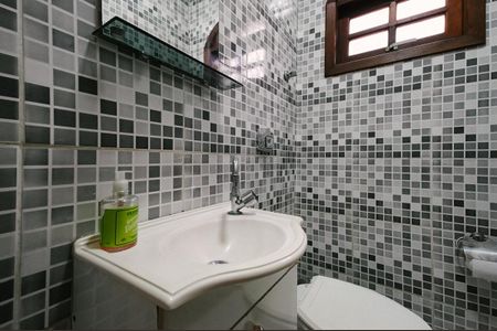 Casa à venda com 111m², 3 quartos e 2 vagasBanheiro 2