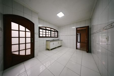 Casa à venda com 111m², 3 quartos e 2 vagasCozinha