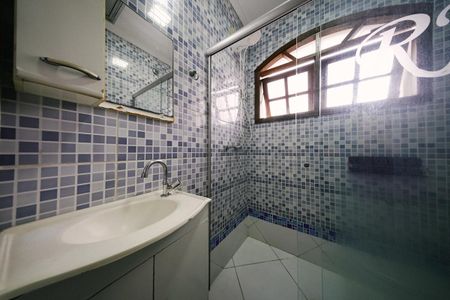 Casa à venda com 111m², 3 quartos e 2 vagasBanheiro 1