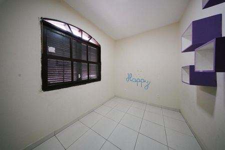 Casa à venda com 111m², 3 quartos e 2 vagasQuarto 2