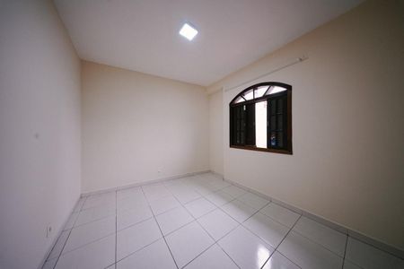 Casa à venda com 111m², 3 quartos e 2 vagasQuarto 3