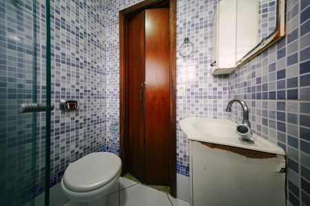 Casa à venda com 111m², 3 quartos e 2 vagasBanheiro 1
