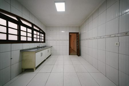 Casa à venda com 111m², 3 quartos e 2 vagasCozinha
