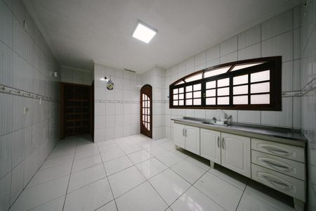 Casa à venda com 111m², 3 quartos e 2 vagasCozinha