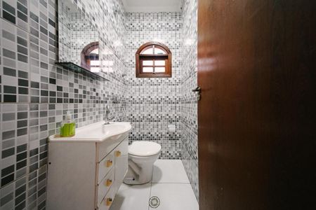 Casa à venda com 111m², 3 quartos e 2 vagasBanheiro 2