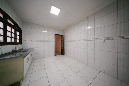 Casa à venda com 111m², 3 quartos e 2 vagasCozinha