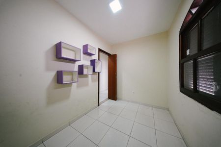 Casa à venda com 111m², 3 quartos e 2 vagasQuarto 2