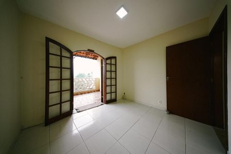 Casa à venda com 111m², 3 quartos e 2 vagasQuarto 1
