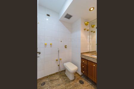 Apartamento à venda com 175m², 3 quartos e 3 vagas Apartamento à venda com 175m², 3 quartos e 3 vagasBanheiro - Social
