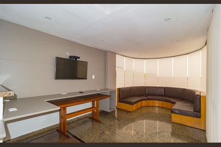 Apartamento à venda com 175m², 3 quartos e 3 vagas Apartamento à venda com 175m², 3 quartos e 3 vagasSalão de Festas