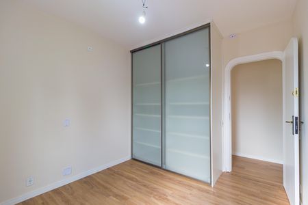 Apartamento à venda com 175m², 3 quartos e 3 vagas Apartamento à venda com 175m², 3 quartos e 3 vagasSuíte 1