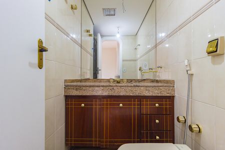 Apartamento à venda com 175m², 3 quartos e 3 vagas Apartamento à venda com 175m², 3 quartos e 3 vagasBanheiro - Suíte 2