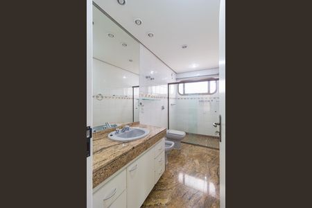 Apartamento à venda com 175m², 3 quartos e 3 vagas Apartamento à venda com 175m², 3 quartos e 3 vagasBanheiro - Suíte 3