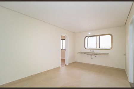 Apartamento à venda com 175m², 3 quartos e 3 vagas Apartamento à venda com 175m², 3 quartos e 3 vagasCozinha