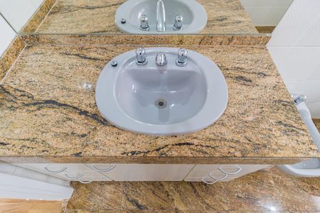 Apartamento à venda com 175m², 3 quartos e 3 vagas Apartamento à venda com 175m², 3 quartos e 3 vagasDetalhe Banheiro - Suíte 3