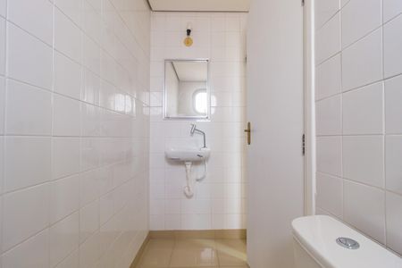 Apartamento à venda com 175m², 3 quartos e 3 vagas Apartamento à venda com 175m², 3 quartos e 3 vagasBanheiro - Área de Serviço