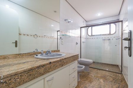 Apartamento à venda com 175m², 3 quartos e 3 vagas Apartamento à venda com 175m², 3 quartos e 3 vagasBanheiro - Suíte 3