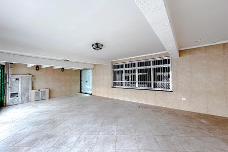 Garagem de casa à venda com 4 quartos, 300m² em Chácara Santo Antônio (zona Leste), São Paulo