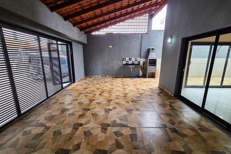 Casa para alugar com 133m², 2 quartos e 2 vagas Casa para alugar com 133m², 2 quartos e 2 vagasGaragem